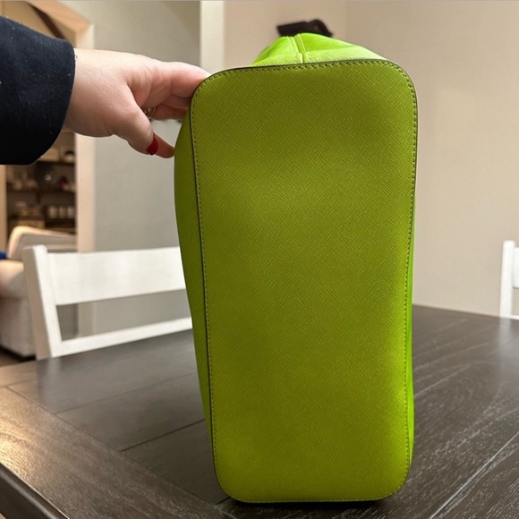 Michael Kors lime green tote - Picture 3 of 8